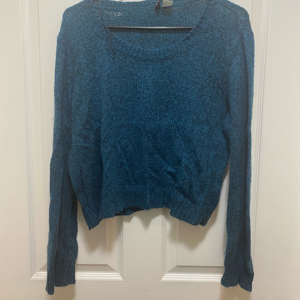 Size large women’s crop sweater